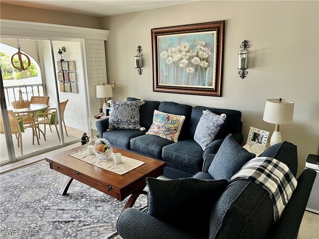 Building Photo - 53 High Point Cir W Unit 302