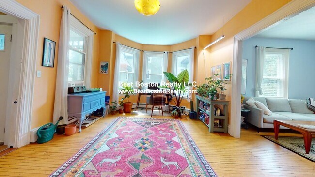 Building Photo - 4 Laurel St Rental