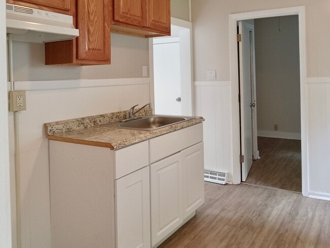 Photo - One Bedroom Detached House FOR RENT in Bridgeton, NJ $1150