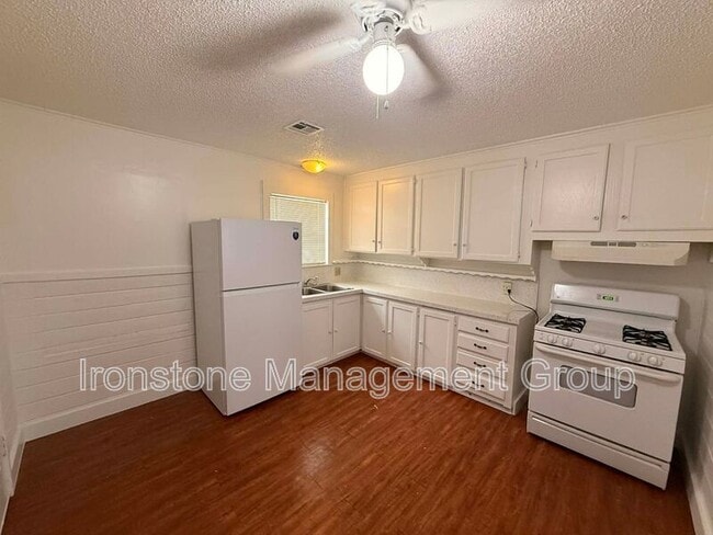 Photo - 3503 W 43rd St