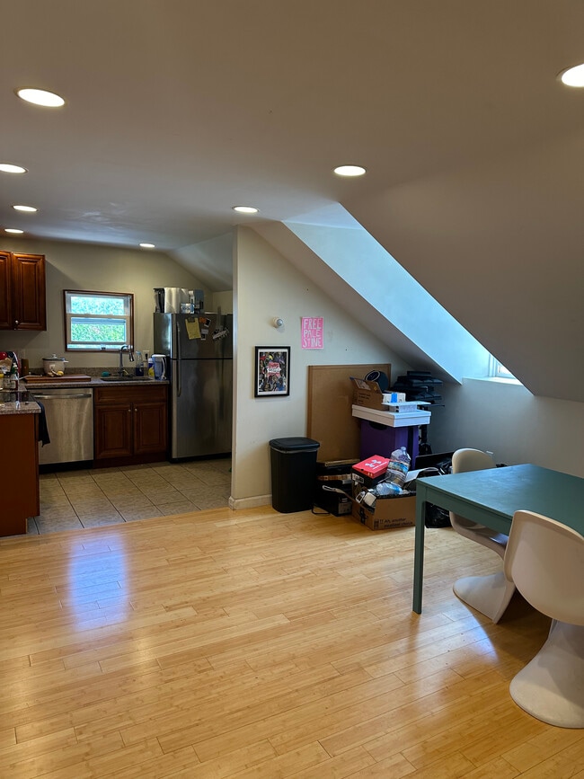 Photo - 52 Vinton St Apartment Unit 3