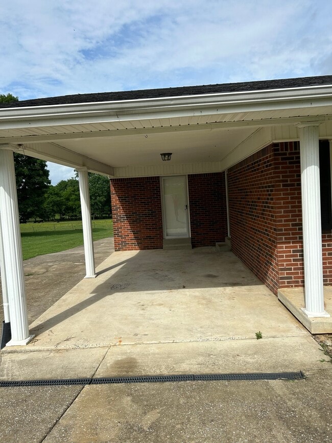 Photo - 147 Riddleton Cir