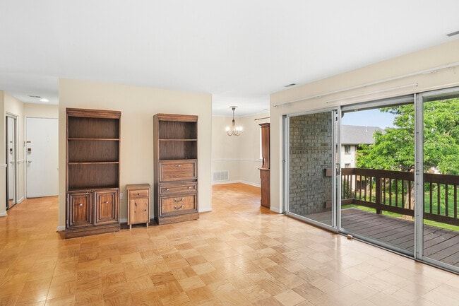 5019 Green Mountain Cir