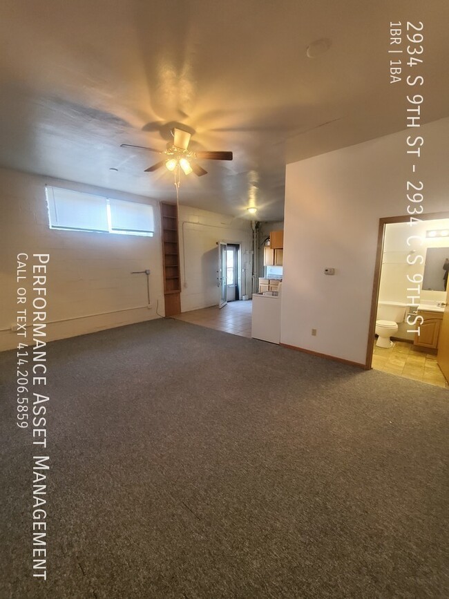 Spacious 1BED/1BATH Southside Apartment - Spacious 1BED/1BATH Southside Apartment Unit 2934 C S 9th St