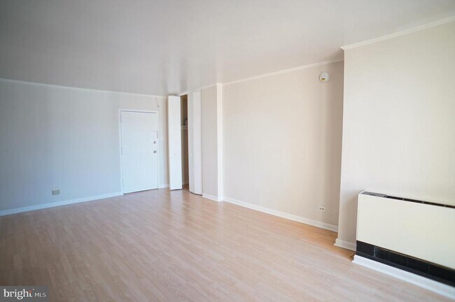 Photo - 1260 21st St NW Unidad 510