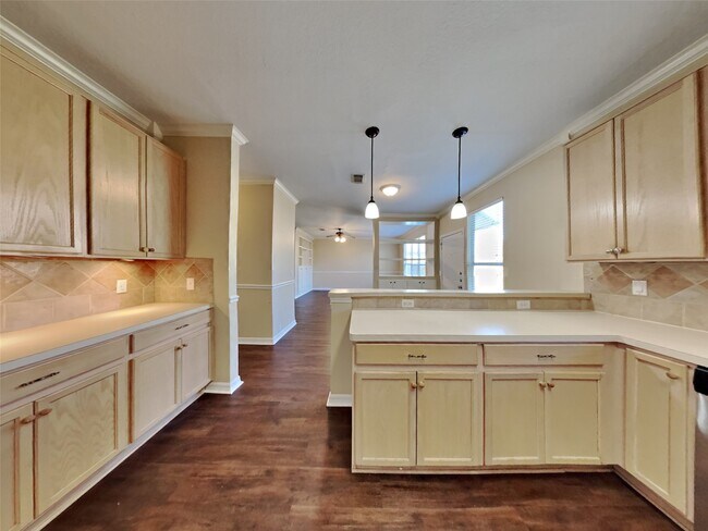 Photo - 3203 Farrel Hill St