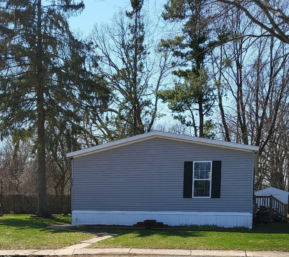 Photo - 1435 N Milford Rd