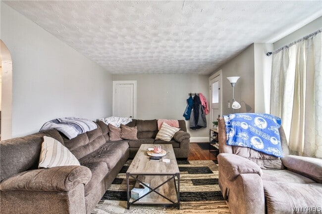 Photo - 153 Springville Ave