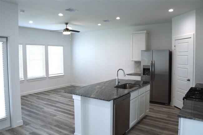 Photo - 10212 Berkeley Spgs Trl