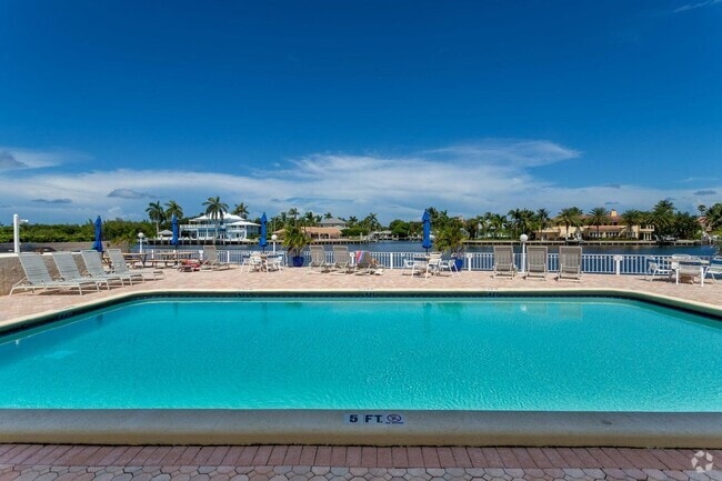 Building Photo - 640 Snug Harbor Dr Unit F6 Rental