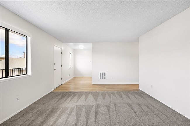 Photo - 2228 Lincoln Ave Unit 2228 Lincoln Ave #K - LU