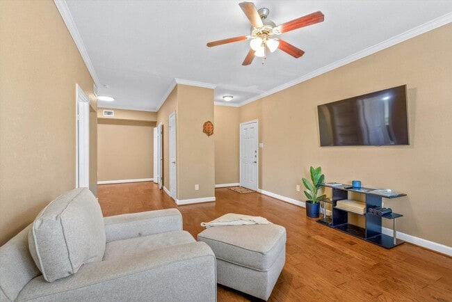 Photo - 2255 Braeswood Park Dr