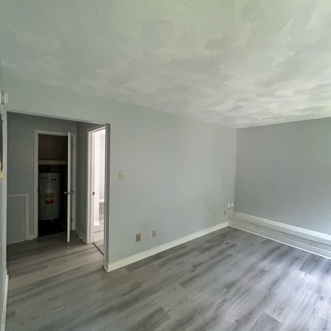 Photo - 80 Glasier Rd Unit 2