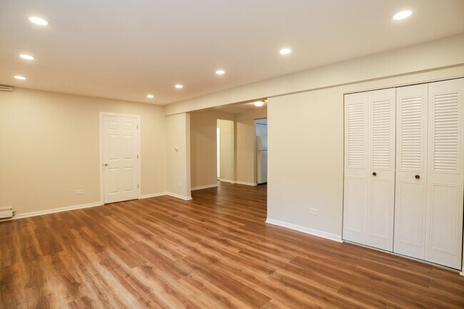 Photo - 9016 Lamon Ave Unidad 2