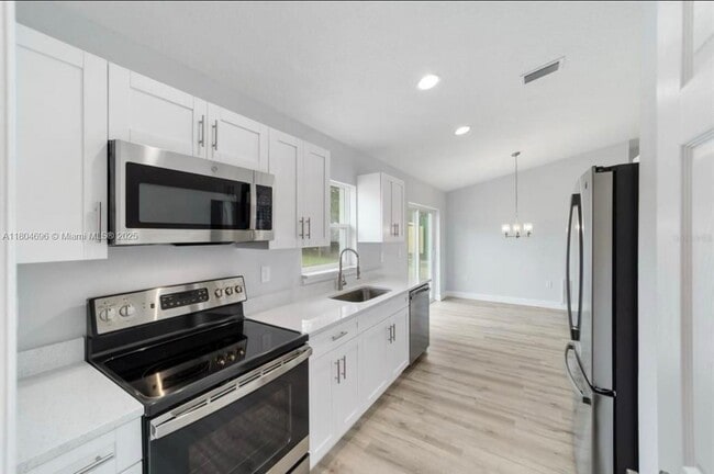 Building Photo - 13396 SW 105th Pl Rental