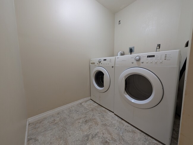 Photo - 8162 Boxer Ct