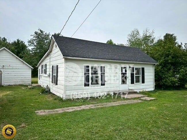 Building Photo - 2-Bed 1-Bath House
