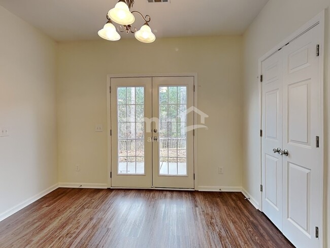 Photo - 488 Lincolnwood Ln