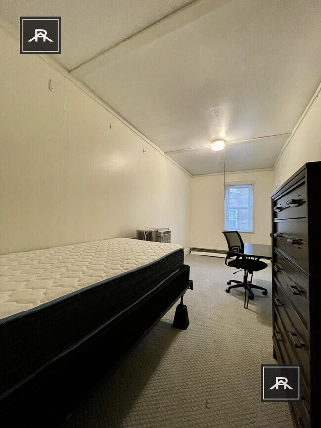 Photo - 4 bedroom in Brookline MA 02446 Unit 3