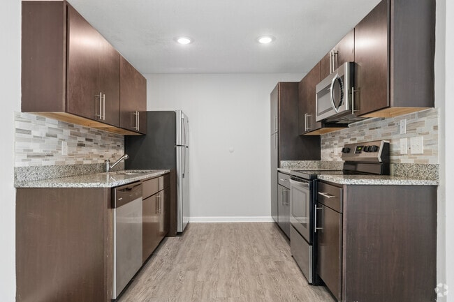 2BR, 2BA - 1,100SF - Kitchen - Moss Creek