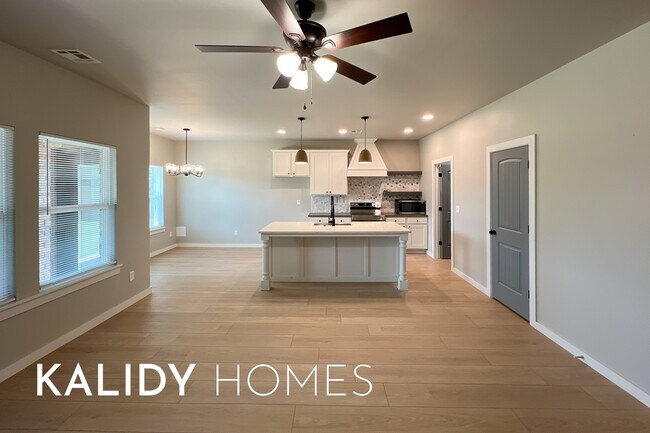 Photo - 12512 SW 12th St