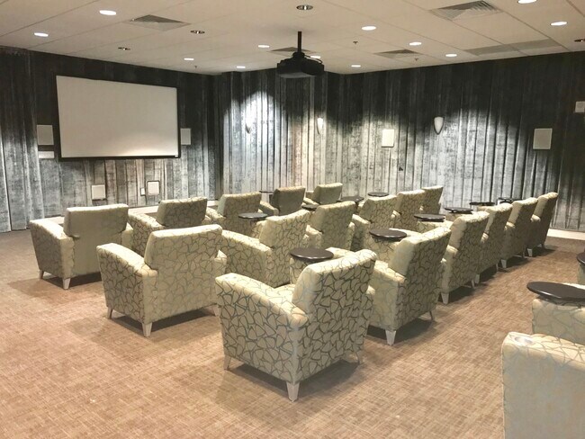 Photo - 711 Cosmopolitan Dr NE Unit 119