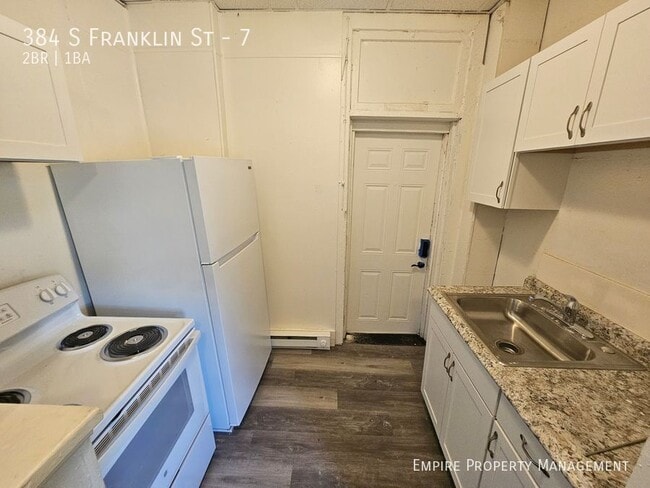 Photo - 384 S Franklin St Unit 7