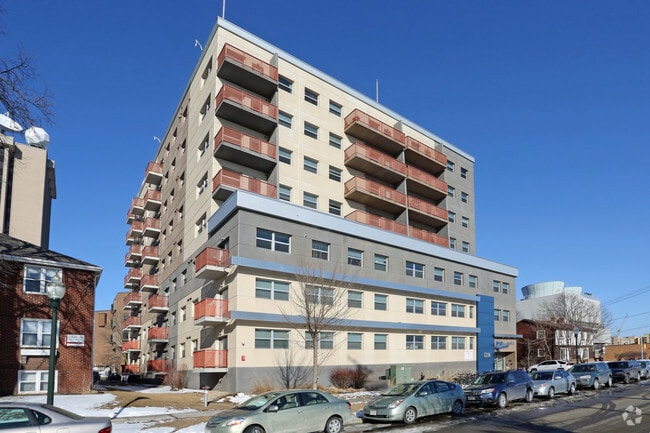 Building Photo - Humbucker Apartments