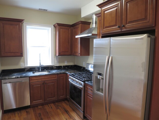 Photo - 1131 Broadway Unit 7