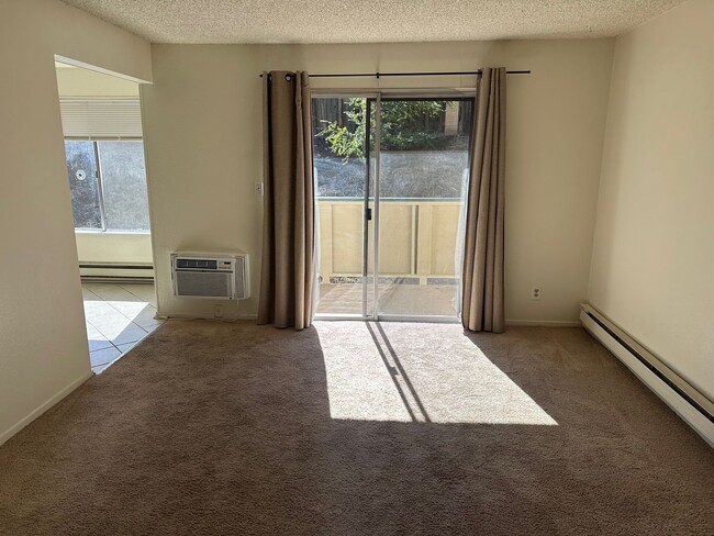 Photo - Cozy 1-Bedroom Condo in Prime Location Unit 116