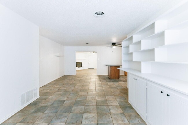 Photo - 5517 16th Pl