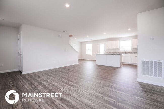 Photo - 142 Bella Vita Way