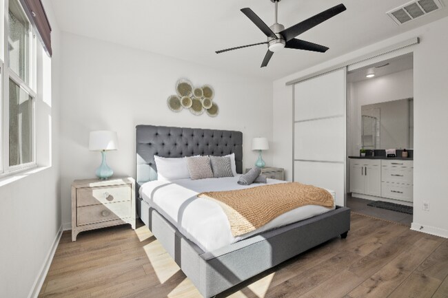 Photo - 10482 San Diego Mission Rd