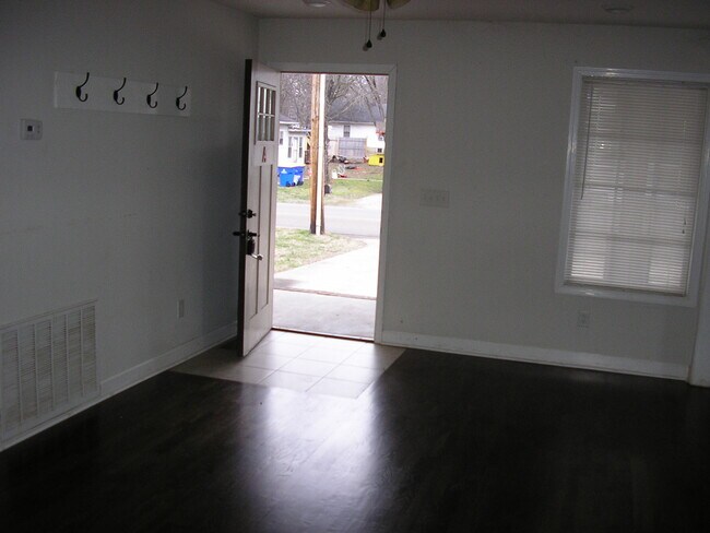 1521 Normalview Dr Unit A