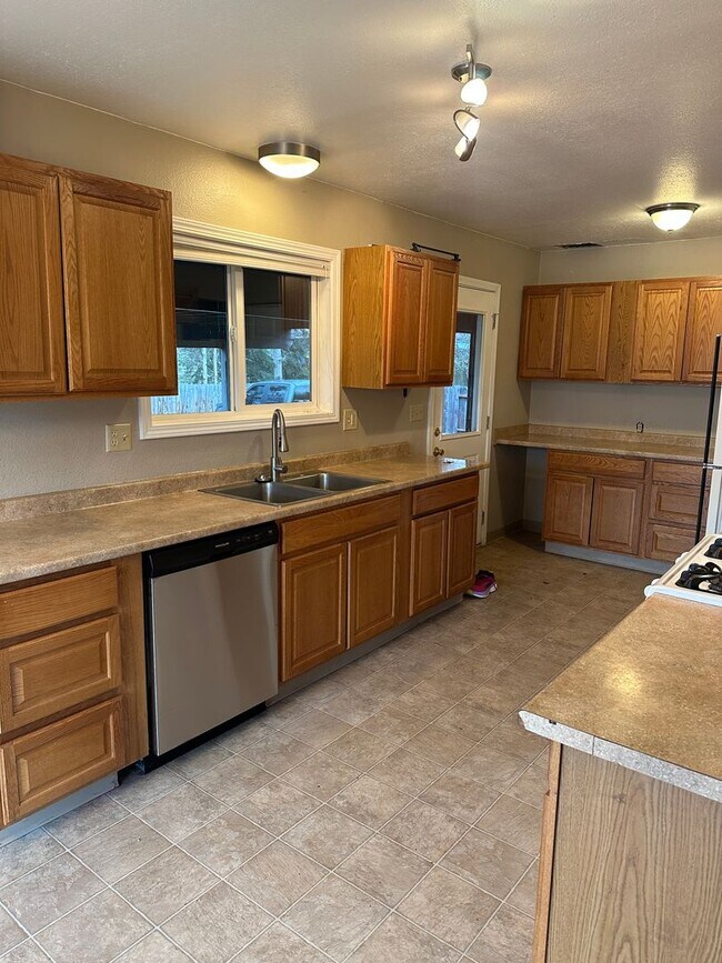 Photo - 4943-4945 Vance DR - SL Unit 4943