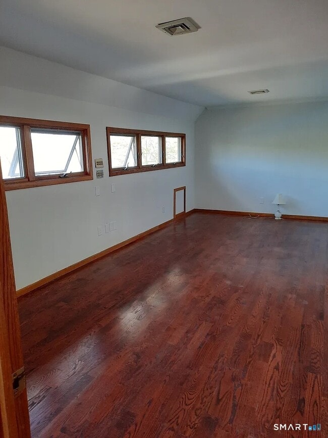 Photo - 200 N Main St