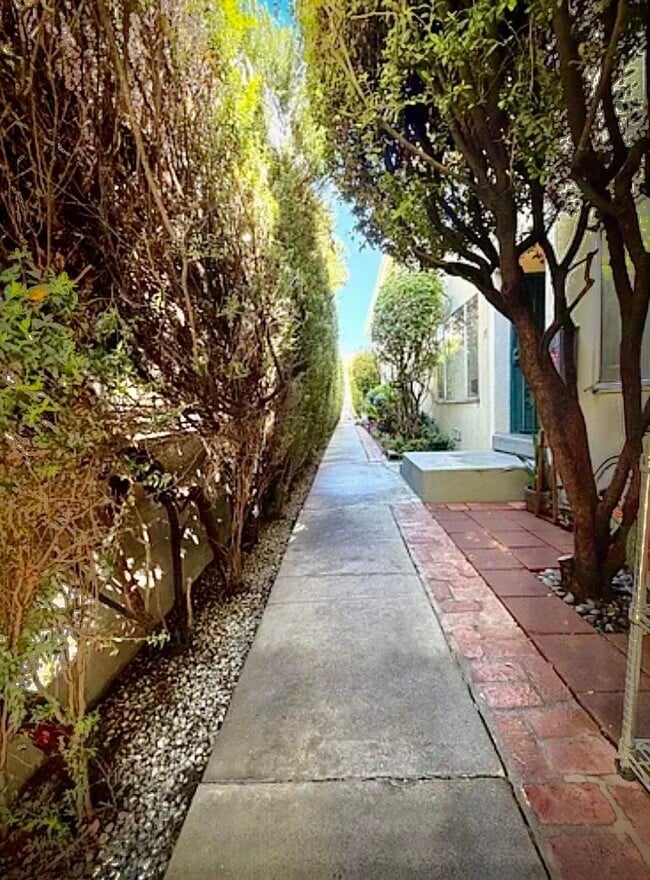 Photo - 5826 Gregory Ave Unidad 6