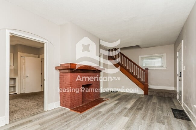 Photo - 412 Kolping Ave