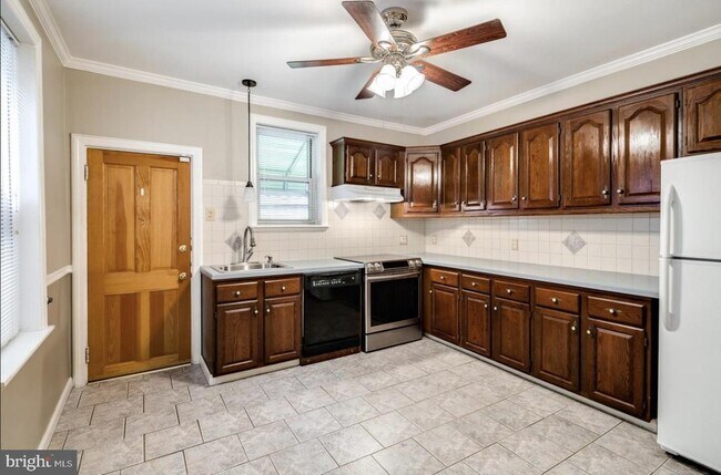 Photo - 1513 E Moyamensing Ave