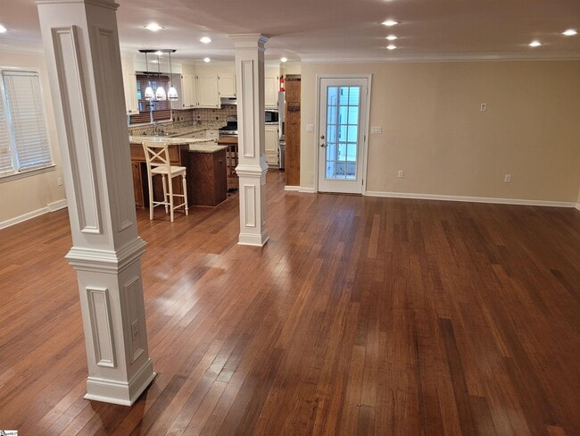 Photo - 103 Pinehurst Dr