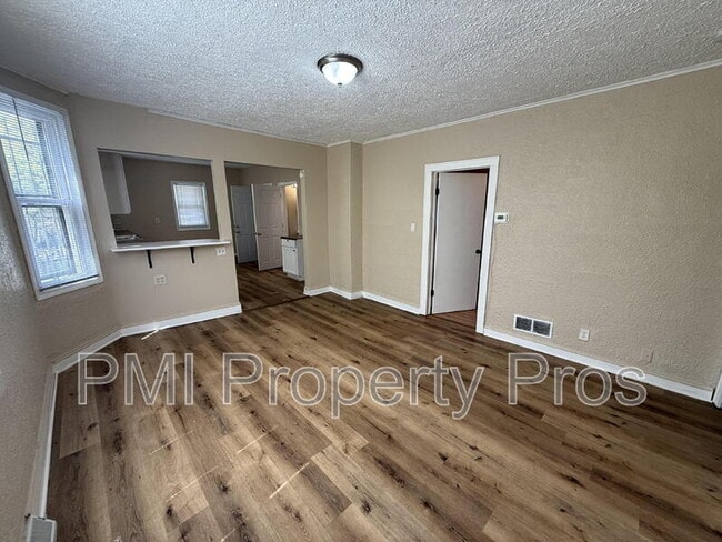 Photo - 2945 N 23rd St