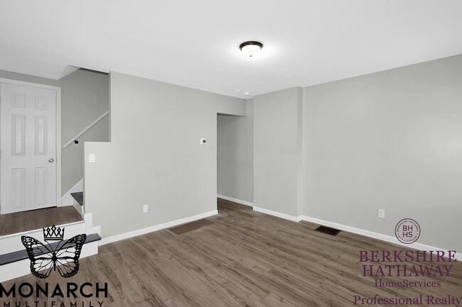 Photo - 1679 E Whittier St