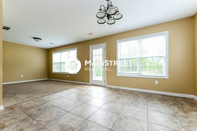 Photo - 3 Bedroom Pet-Friendly Home in Covington, GA with Main Street Renewal
