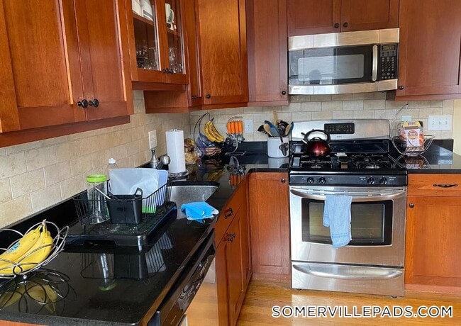 Photo - 79 College Ave Unit 2