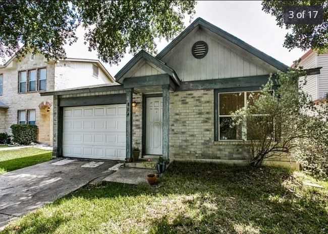 Photo - 804 Meadow Dale