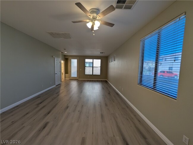 Photo - 1837 Versante Ave