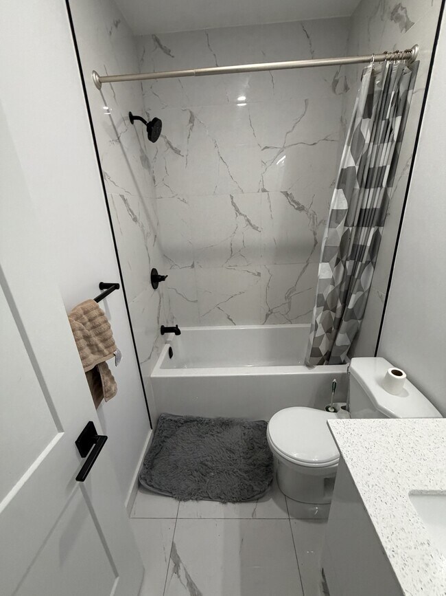 Photo - 316 Somerset St. E