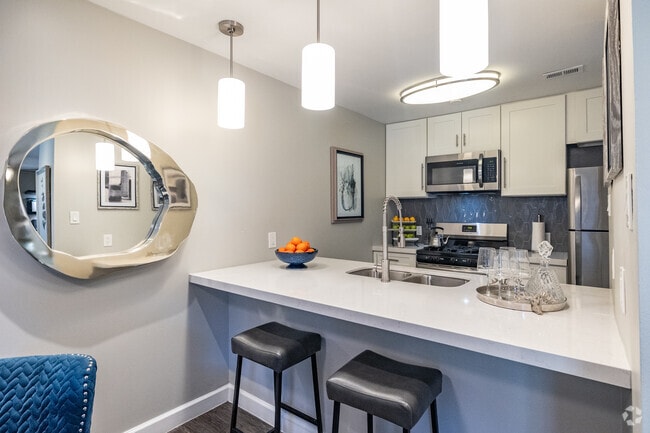 1BR, 1BA - 750SF - Kitchen