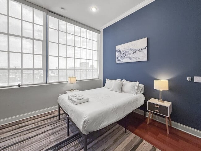 Building Photo - 1421 N 5th St Unit ID1055949P