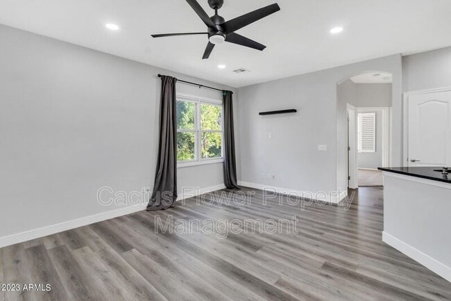 Photo - 5625 S 21st Pl